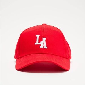 LA Red Hat